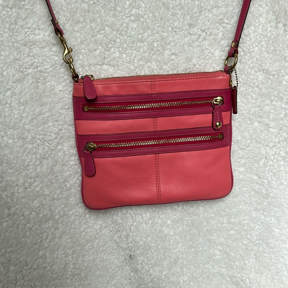 Coach Purse crossbody-pink and magenta